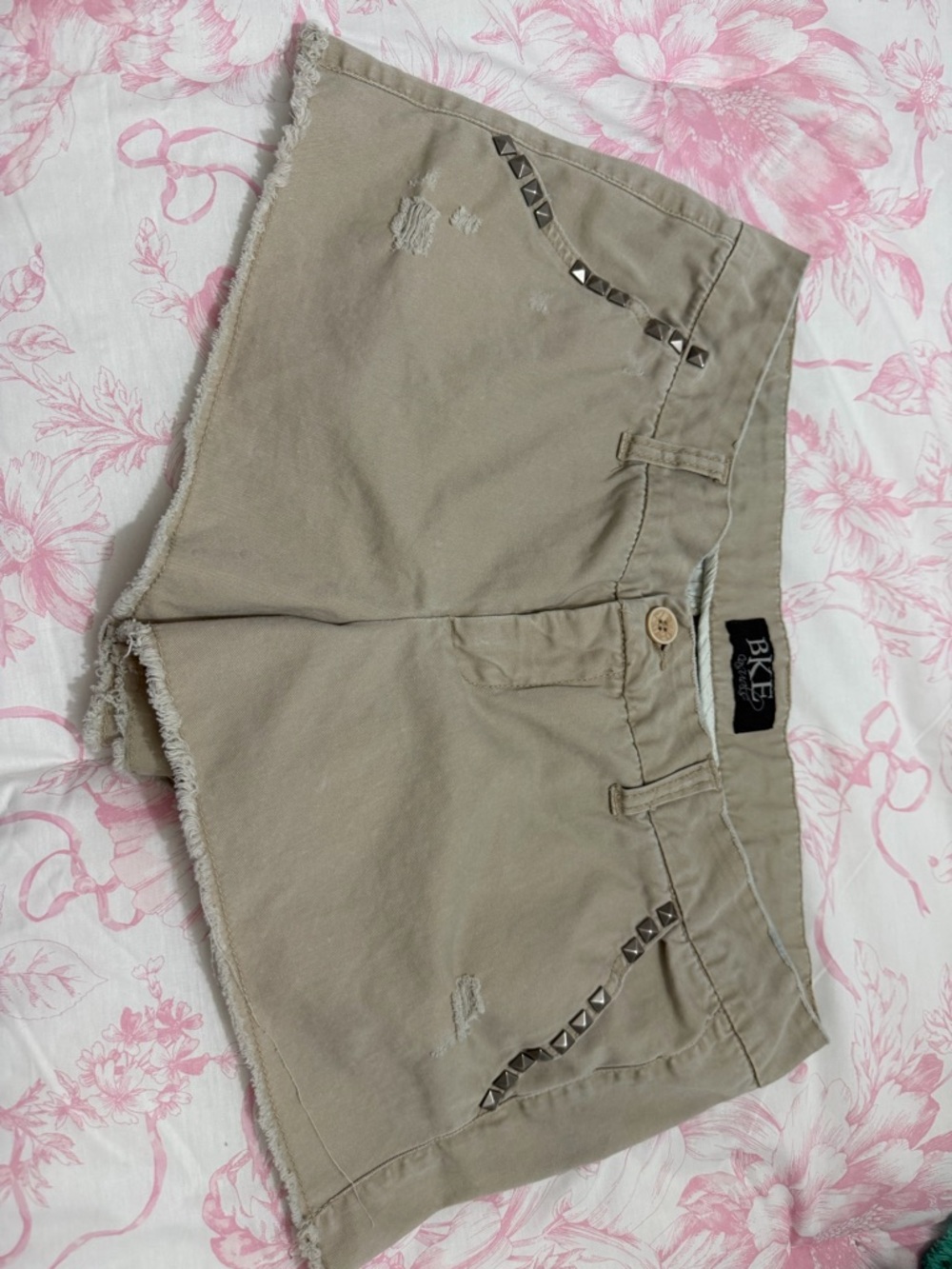 BKE Women's Khaki Frayed Hem Studded Shorts Y2K Vtg